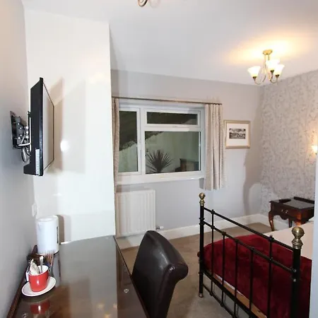 Fern Howe Gæstehus 4*