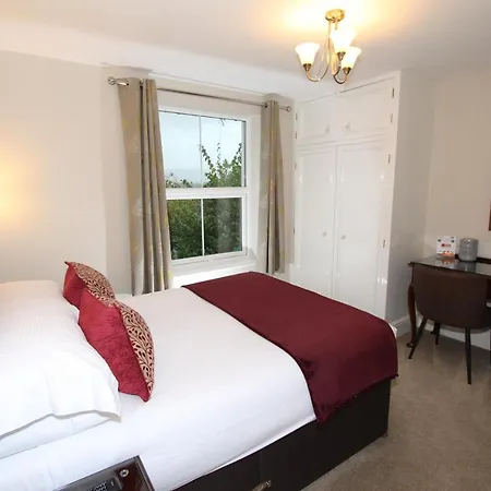 בית הארחה Fern Howe 4*